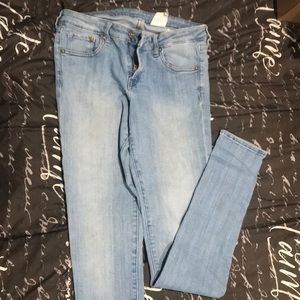 H&M Skinny low waist light wash jeans